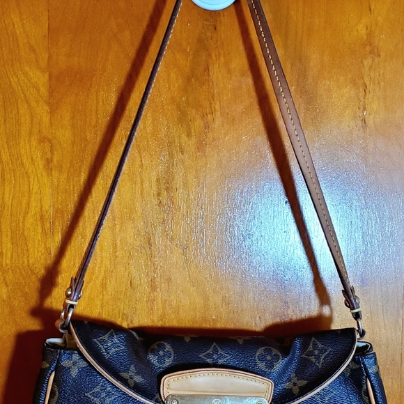 SOLD - Picture 2 of 16